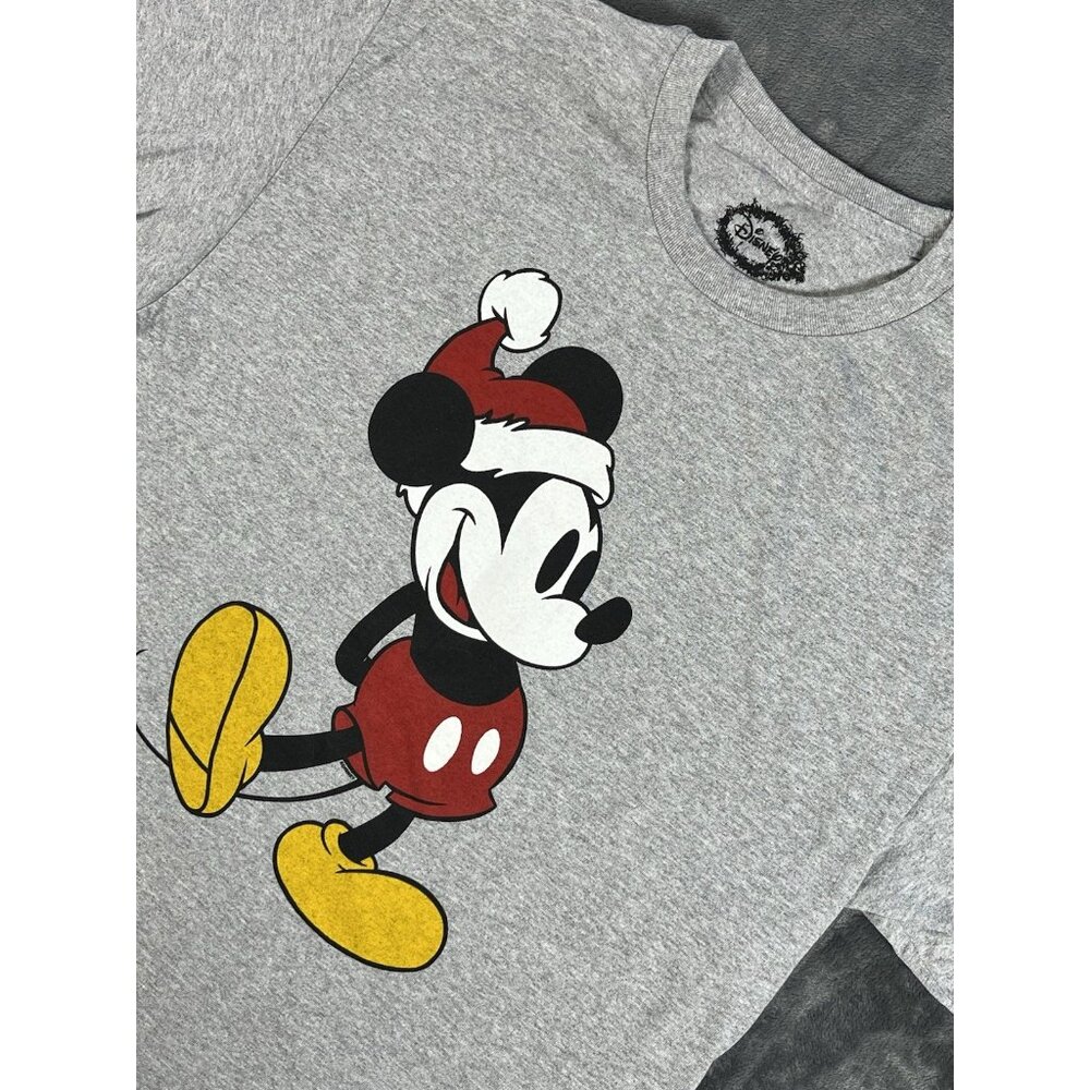 Disney Santa Mickey Mouse Gray Short Sleeve T Shirt Large NWT